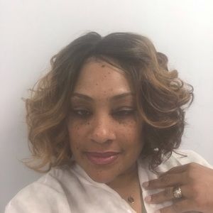 Meet your Posher, Evelyn